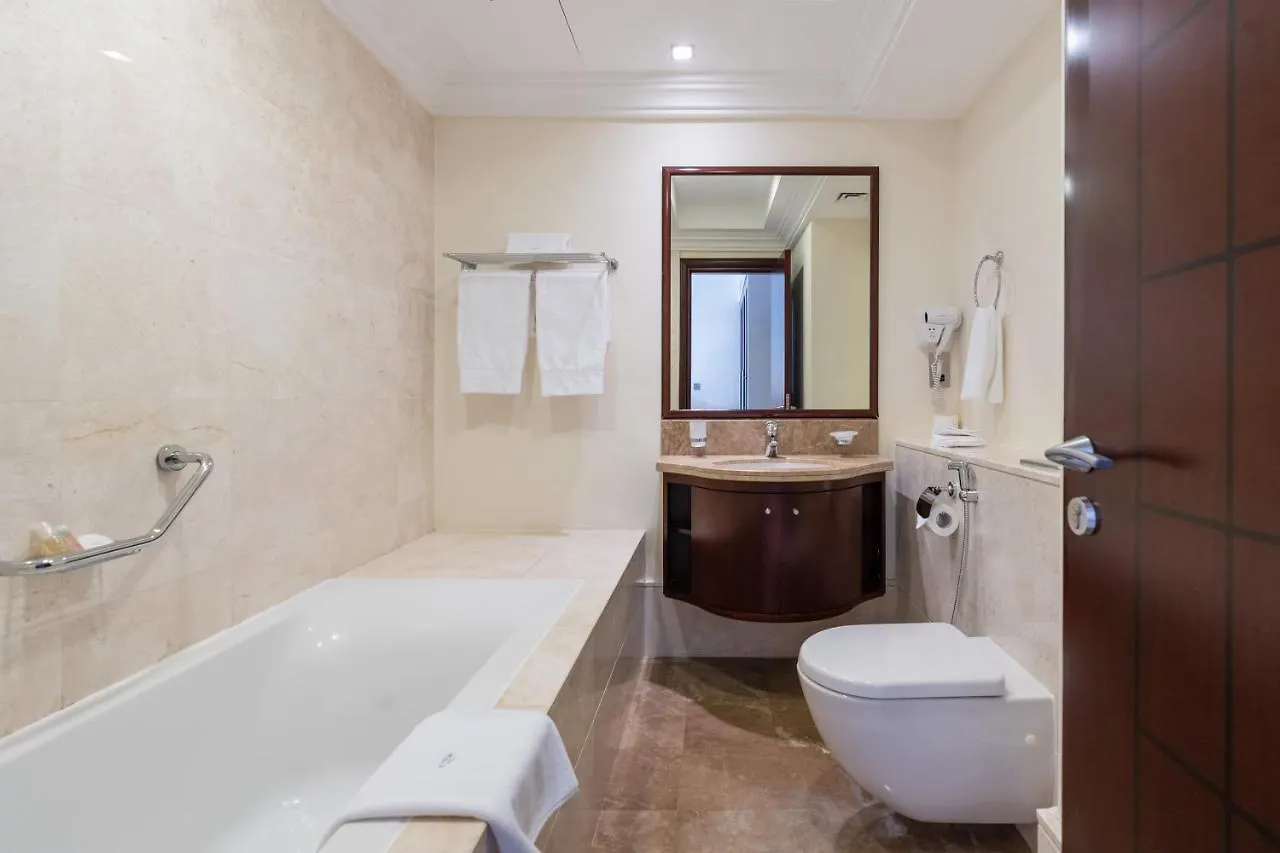 Royal Club By Rvhr, Grandeur Residence Crescent Palm Jumeirah Dubai