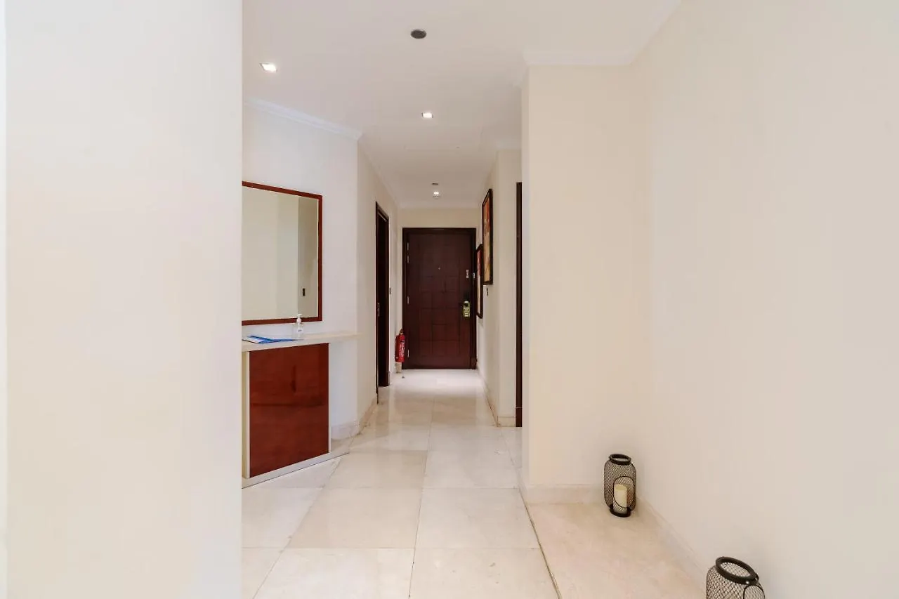 Royal Club By Rvhr, Grandeur Residence Crescent Palm Jumeirah Dubai Appartamento